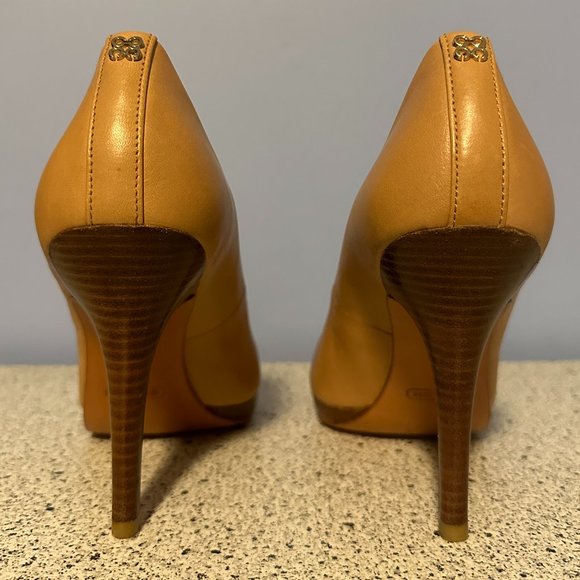Coach Neutral Heels - Picture 1 of 4
